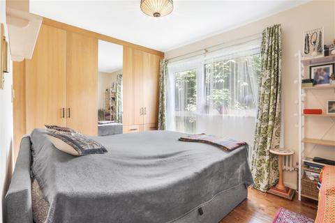 Flat 6, 2 Pemberton Gardens, London, N19 5RU
