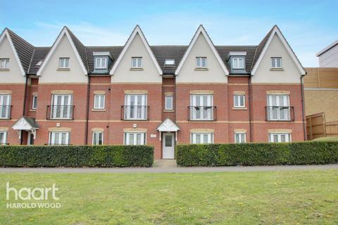 2 bedroom flat for sale, Gooshays Gardens, ROMFORD