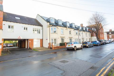 2 bedroom flat for sale, Roper Road, Canterbury, CT2