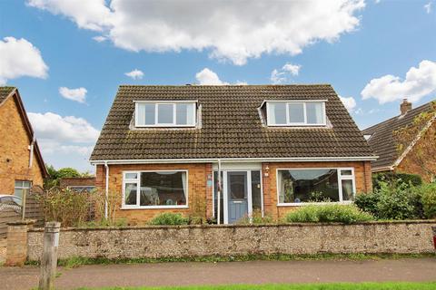 3 bedroom detached house for sale, Barrett-Lennard Road, Horsford