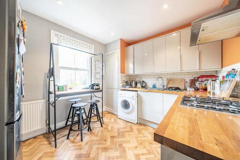 2 bedroom flat for sale, Ellison Road, Streatham