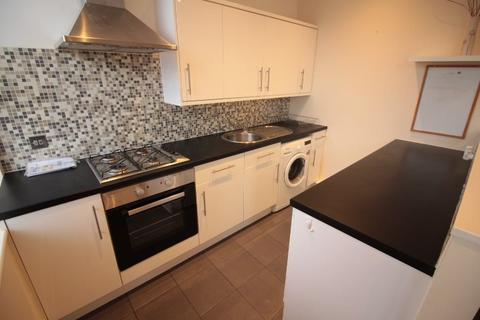 2 bedroom flat to rent, Ombersley Road, Newport, Gwent