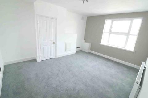 1 bedroom flat to rent, Central Parade, Penge