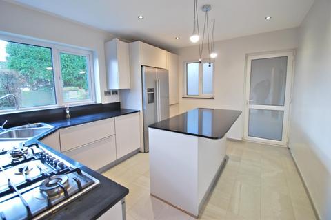 4 bedroom link detached house to rent, Lyndhurst Close, Wilmslow