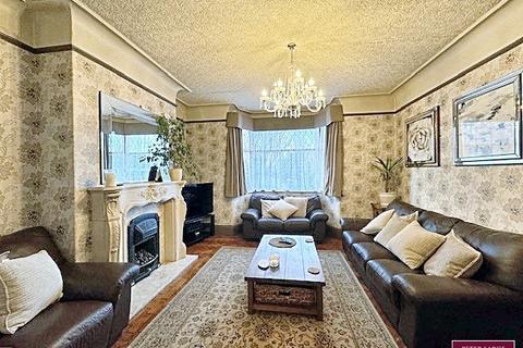 4 bedroom semi-detached house for sale, Gronant Road, Prestatyn, Denbighshire LL19 9NB