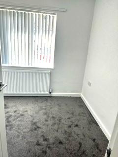 3 bedroom end of terrace house for sale, Mill View, Rotherham S63