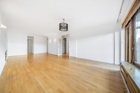 3 bedroom apartment to rent, St. John's Avenue Putney SW15