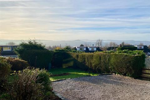 2 bedroom semi-detached bungalow for sale, Regent Road, Kirkheaton, Huddersfield