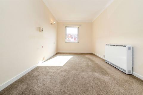 1 bedroom retirement property to rent, 27 Homebank House, 1a Bidston Road CH43