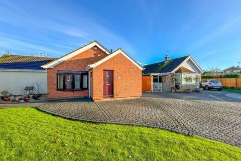 4 bedroom detached bungalow for sale, Thirlmere Avenue, St Nicolas Park