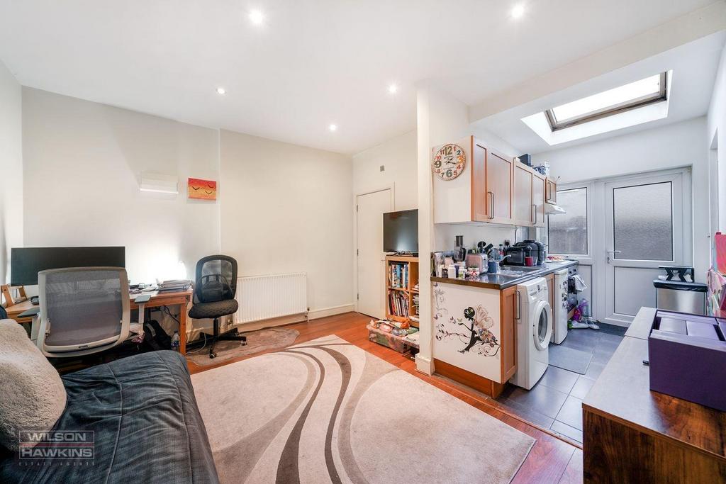 Flat 2, 80 Welldon Crescent   FSD3 R7 Tnzg4 SJo XAM4 N3