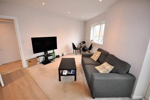 2 bedroom apartment to rent, Verulam Court, Watford WD24