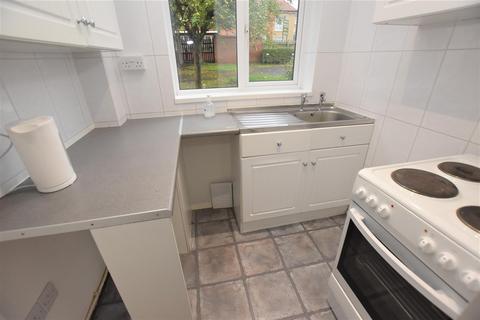 1 bedroom semi-detached house to rent, Clayhall Road, Droitwich WR9