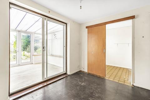 12 Blake Road, Bicester, OX26 3HG