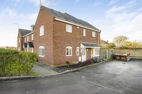 3 bedroom end of terrace house for sale, Prince Of Wales Terrace, Faringdon, SN7