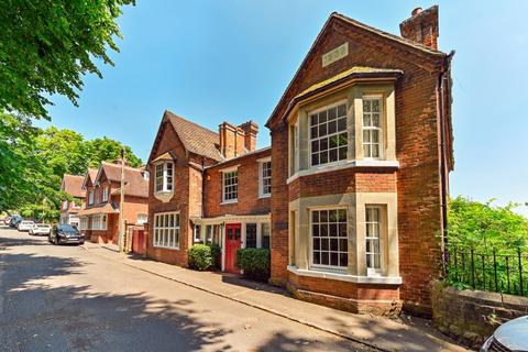 8 bedroom detached house to rent, High Street, Taplow, Buckinghamshire, SL6