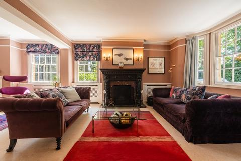 8 bedroom detached house to rent, High Street, Taplow, Buckinghamshire, SL6