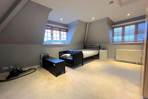 1 bedroom apartment to rent, Portsmouth Road, Guildford GU2