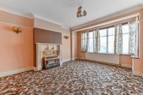 3 bedroom terraced house for sale, Wharfedale Gardens, Thornton Heath, CR7