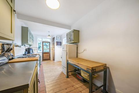 7 Holly Crescent, Beckenham, BR3 3DL