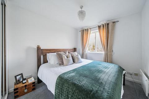 16 Mountbatten Gardens, Beckenham, BR3 3TJ