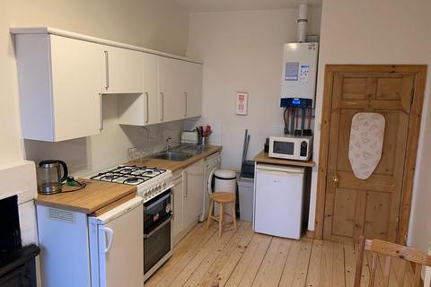 2 bedroom flat to rent, 8, Nicolson Square, Edinburgh, EH8 9BH