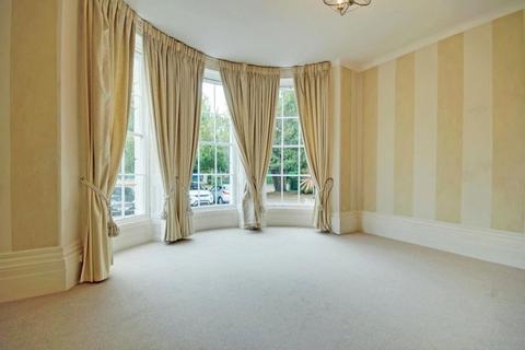 1 bedroom flat to rent, The Park GL50 2RW