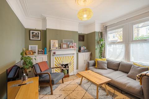 2 bedroom terraced house for sale, Flaxton Road, London SE18