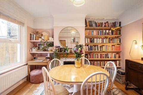 14 Flaxton Road, London, SE18 2JR