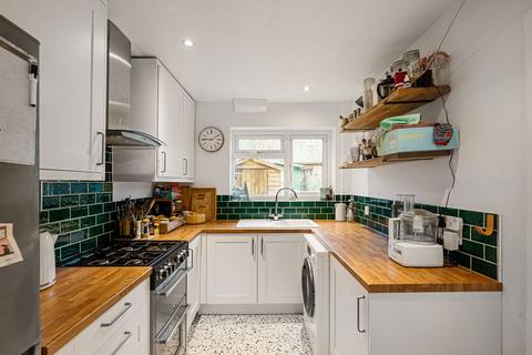 14 Flaxton Road, London, SE18 2JR