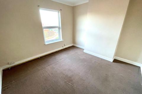 2 bedroom terraced house to rent, Sandbeds Road, Willenhall, West Midlands, WV12