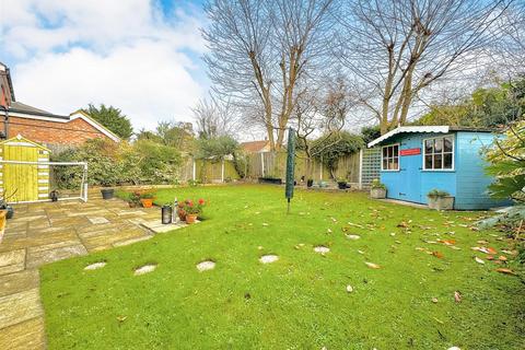 4 bedroom detached house for sale, Hester Place, Burnham-On-Crouch