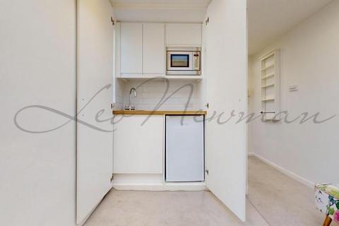 Studio to rent, Fitzroy Square, Fitzrovia, W1