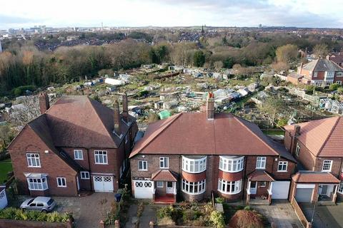 4 bedroom semi-detached house for sale, Crompton Road, Heaton, Newcastle Upon Tyne