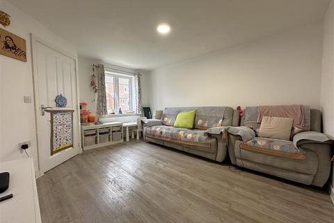 3 bedroom end of terrace house for sale, Bryant Close, Chippenham
