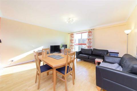 2 bedroom flat to rent, Cape Yard, London E1W