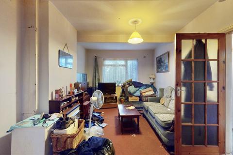 3 bedroom semi-detached house for sale, Faraday Road, Southall, UB1