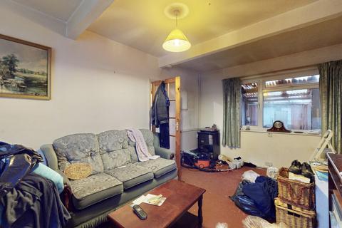 14 Faraday Road, Southall, UB1 3JL