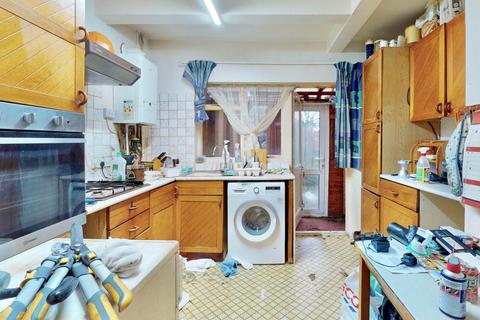 14 Faraday Road, Southall, UB1 3JL