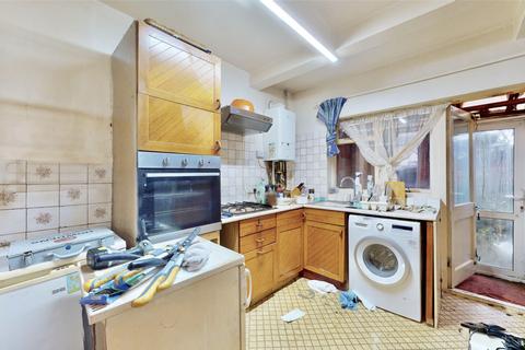 14 Faraday Road, Southall, UB1 3JL