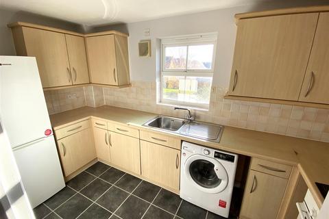 2 bedroom flat for sale, Rawlyn Close, Chafford Hundred