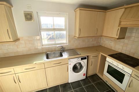 2 bedroom flat for sale, Rawlyn Close, Chafford Hundred