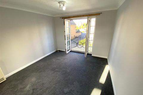 6 Rawlyn Close, Chafford Hundred, Grays, RM16 6BS