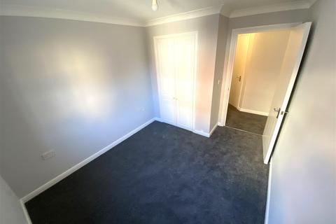 6 Rawlyn Close, Chafford Hundred, Grays, RM16 6BS