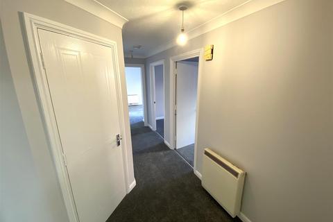 6 Rawlyn Close, Chafford Hundred, Grays, RM16 6BS
