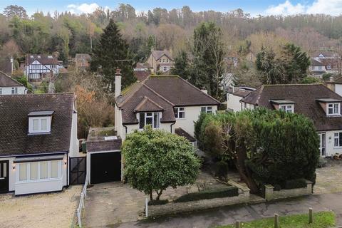 3 bedroom detached house for sale, Outwood Lane, Chipstead, Coulsdon