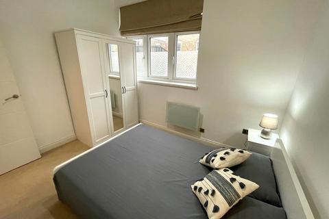 1 bedroom flat for sale, Mill House, Southall UB2