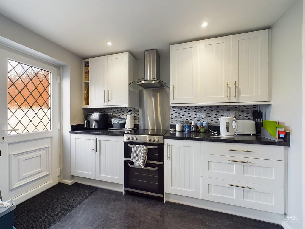 Kitchen 2