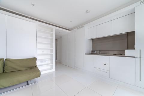 Studio to rent, Pan Peninsula Square, London E14