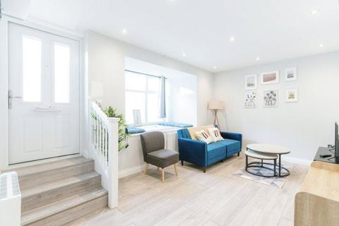 1 bedroom apartment for sale, Foxberry Road, London